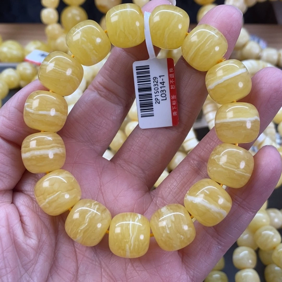 蜜蜡裸石未镶嵌何***愁