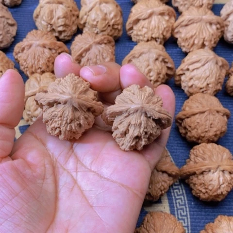 【闪购商品】吊坠文玩核桃准****虎头39