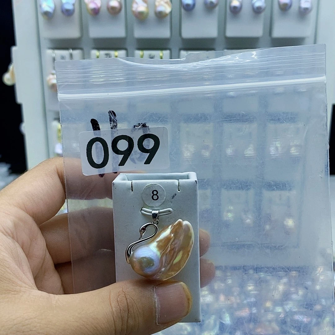 淡水珍珠合金颈饰