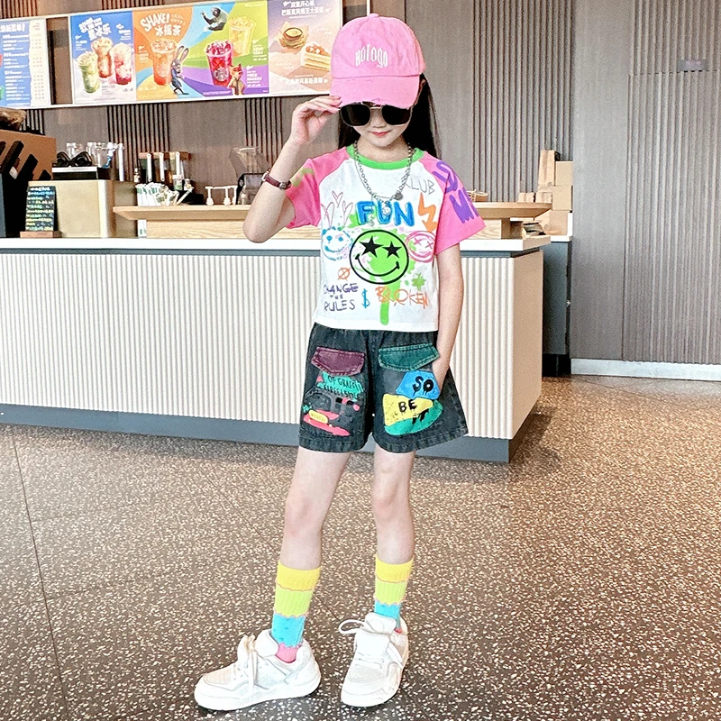 女童夏季套装2025新款潮时髦牛仔短裤两件套儿童女孩涂鸦短袖夏装