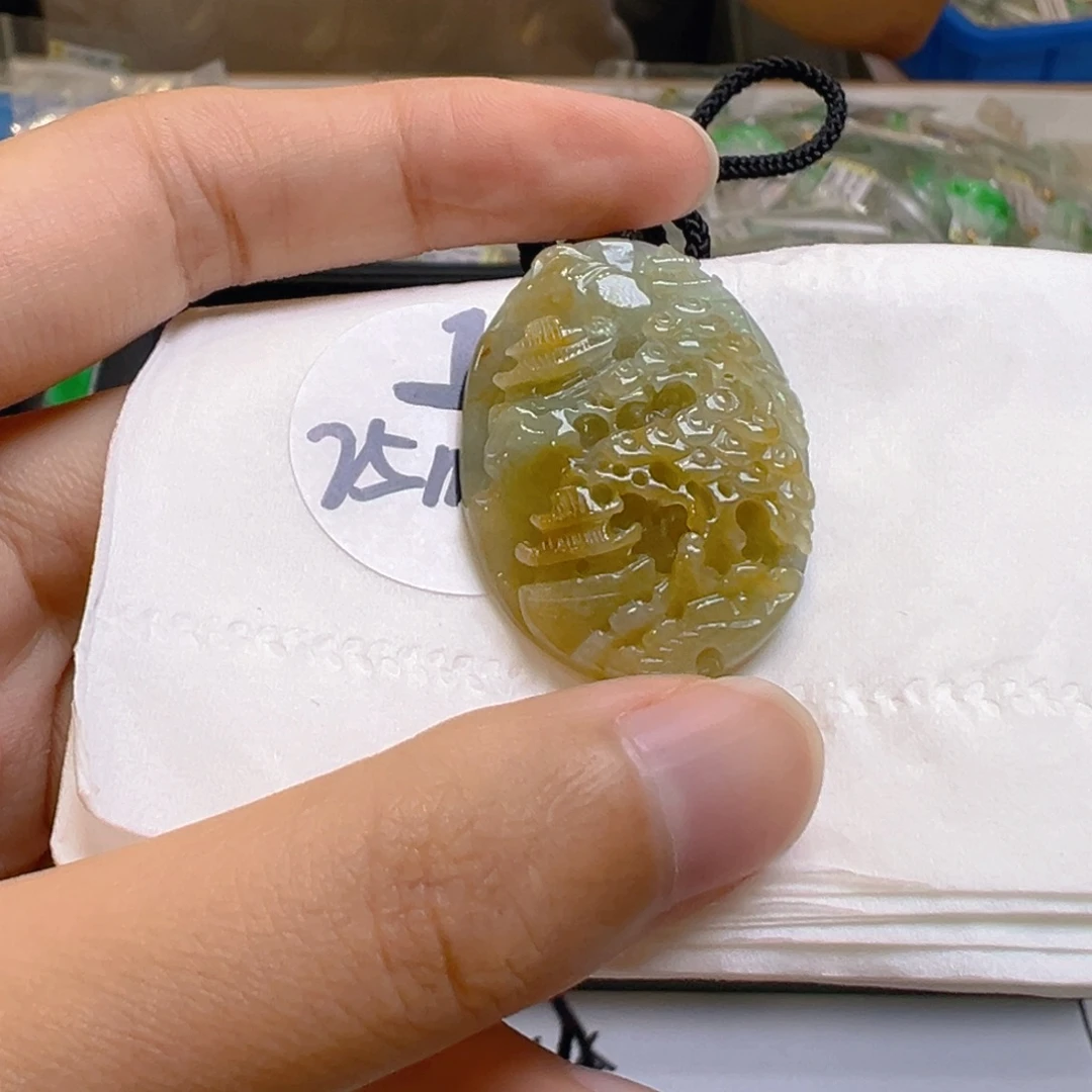 吊坠(不含链)未镶嵌翡翠