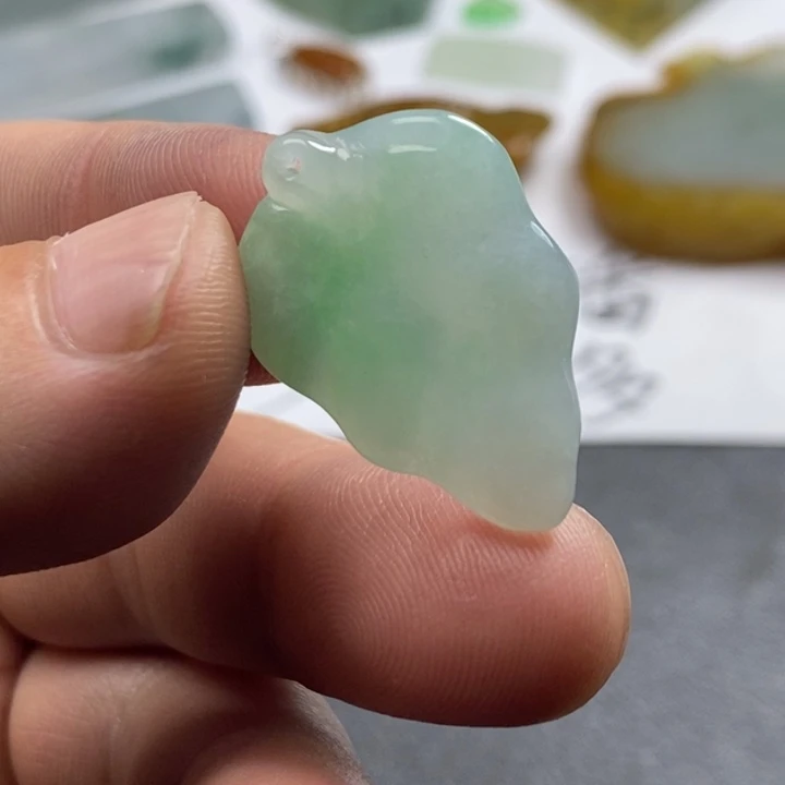定制翡翠未镶嵌包工