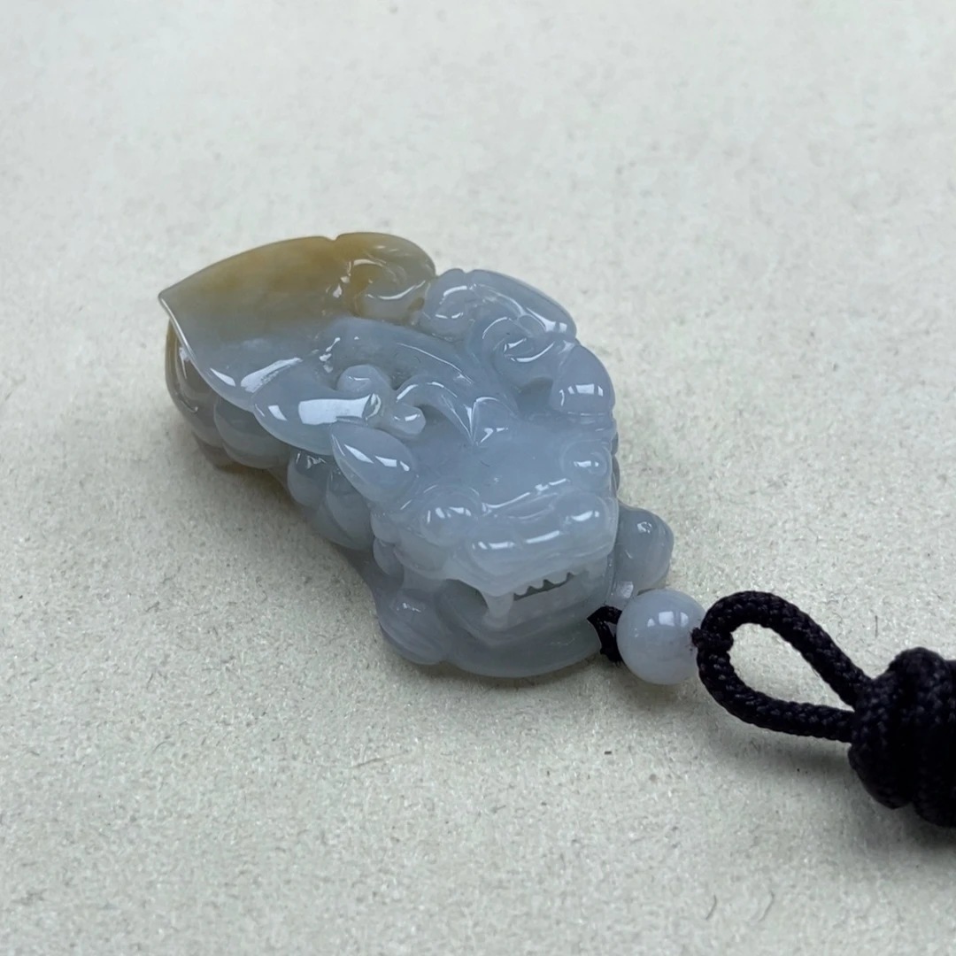 翡翠未镶嵌颈饰如意貔貅吊坠