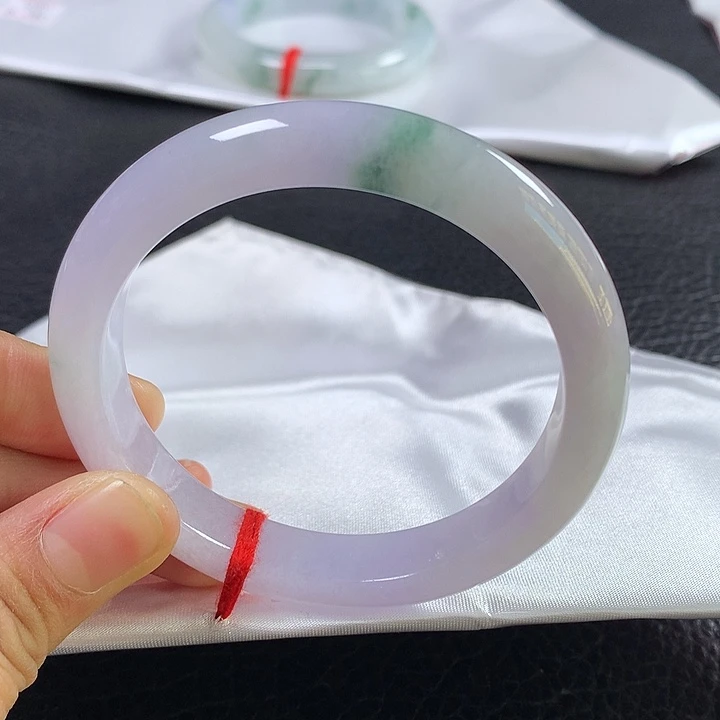 欢***姐翡翠未镶嵌手镯56圈