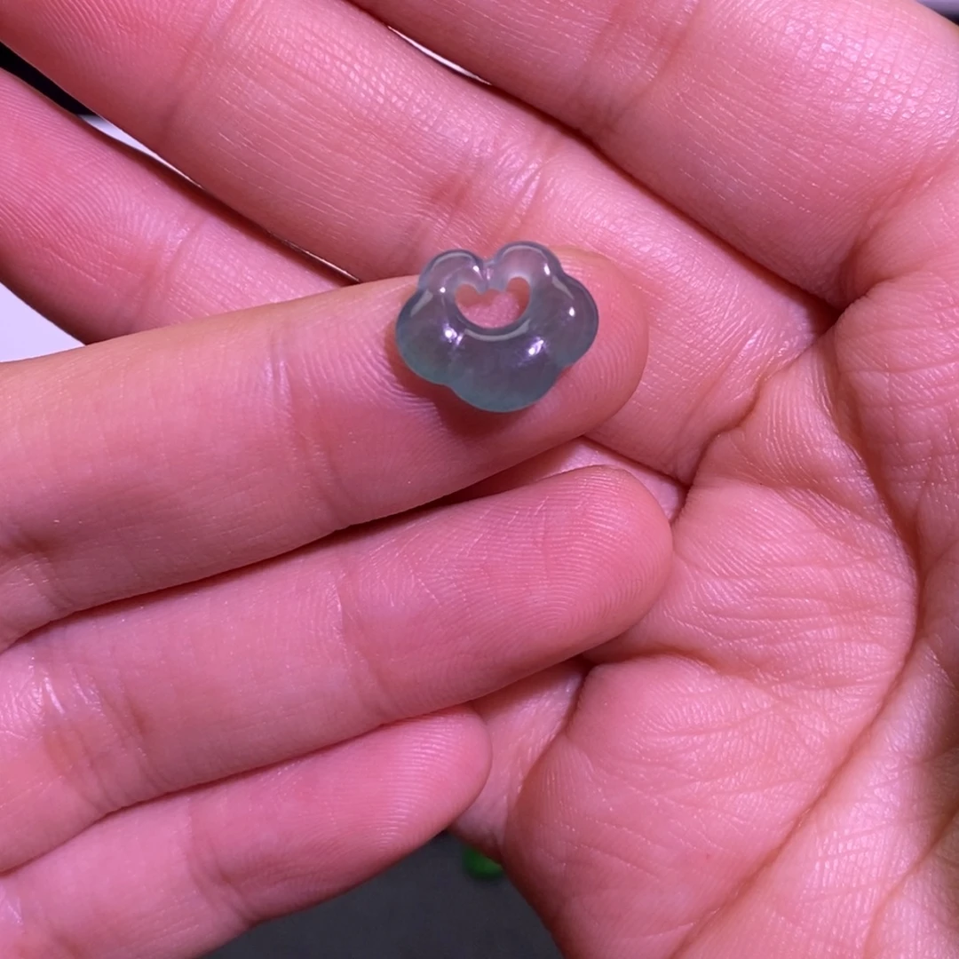 翡翠未镶嵌颈饰吊坠