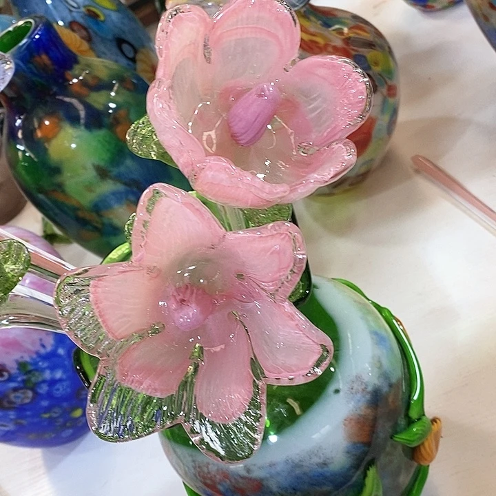 百合花两个好看漂亮