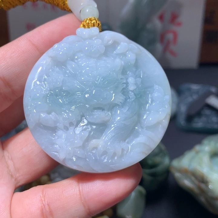 翡翠未镶嵌颈饰保真天然A货翡翠