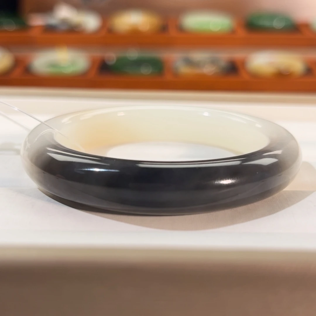 和田玉未镶嵌手镯  「紫粉白三色」D紫