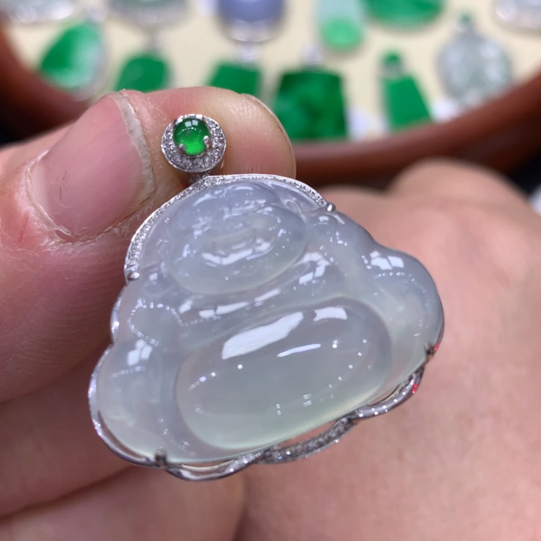 【闪购商品】翡翠颈饰18K金镶嵌佛公