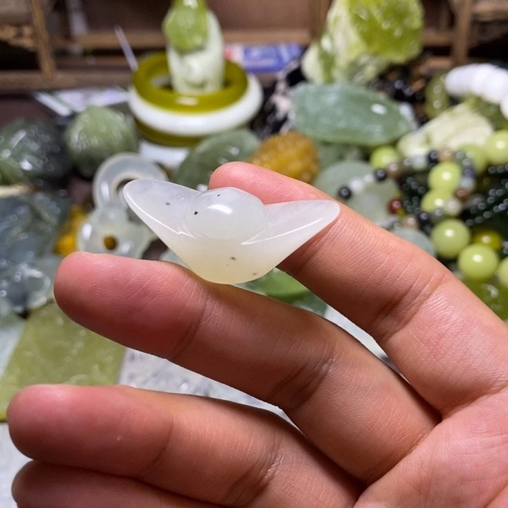 岫玉未镶嵌岫玉颈饰