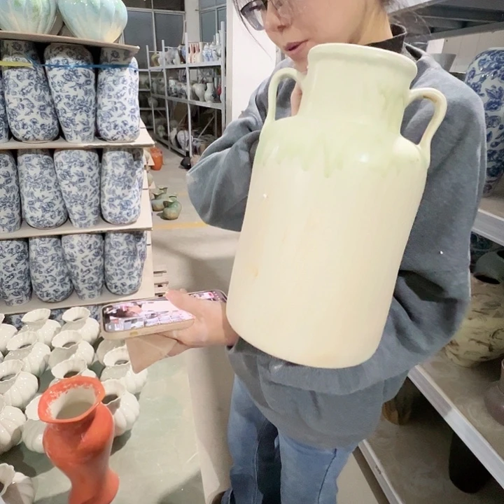 陶摆件景德镇陶瓷花瓶工厂