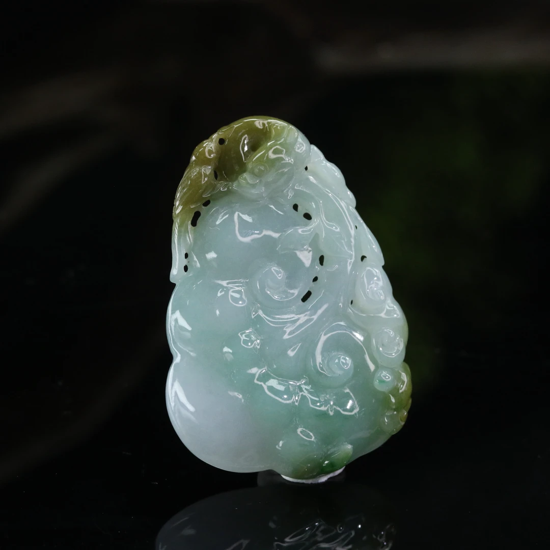 lot4天然缅甸翡翠A货飘绿如意/600239保利厦门拍卖