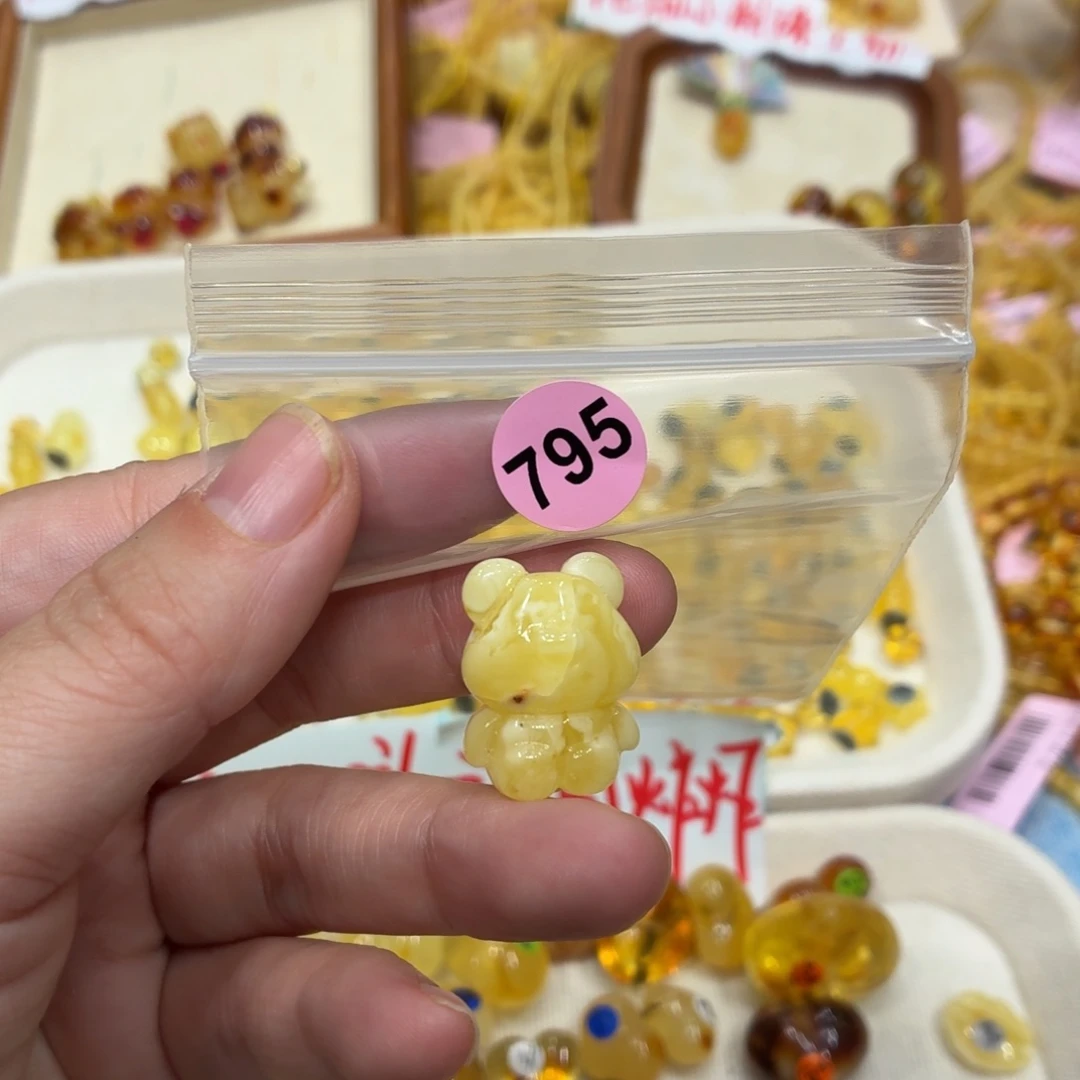 琥珀未镶嵌珠宝奇石