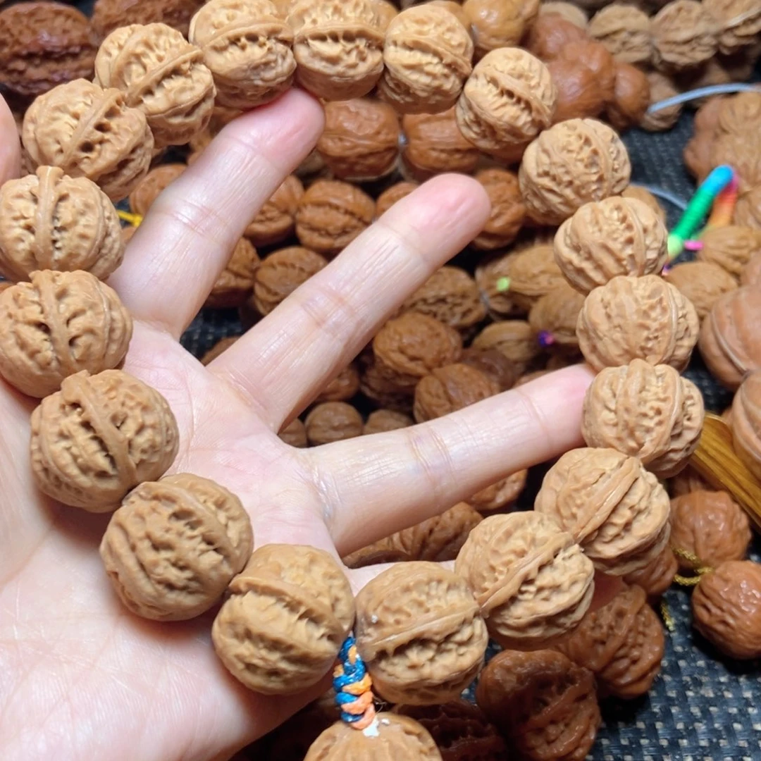 青***3桃核吊坠白茬磨盘