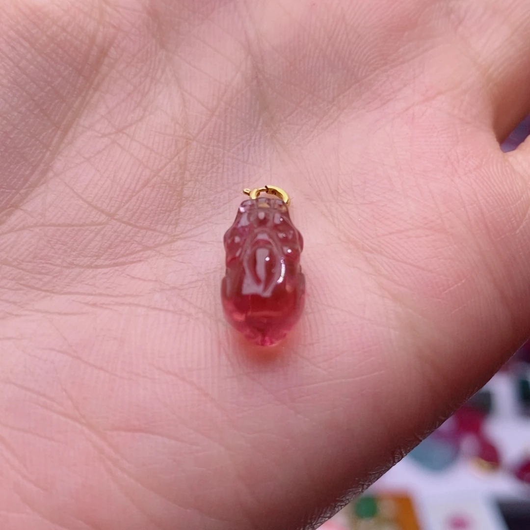 颈饰18K金镶嵌碧玺貔貅小滴溜yy