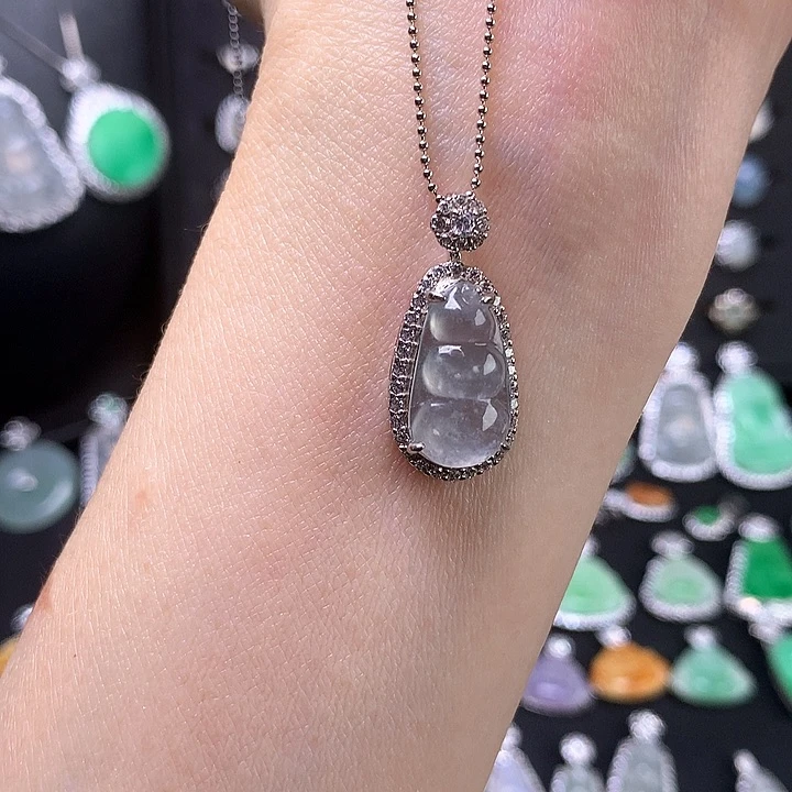 颈饰银S925镶嵌翡翠11111111