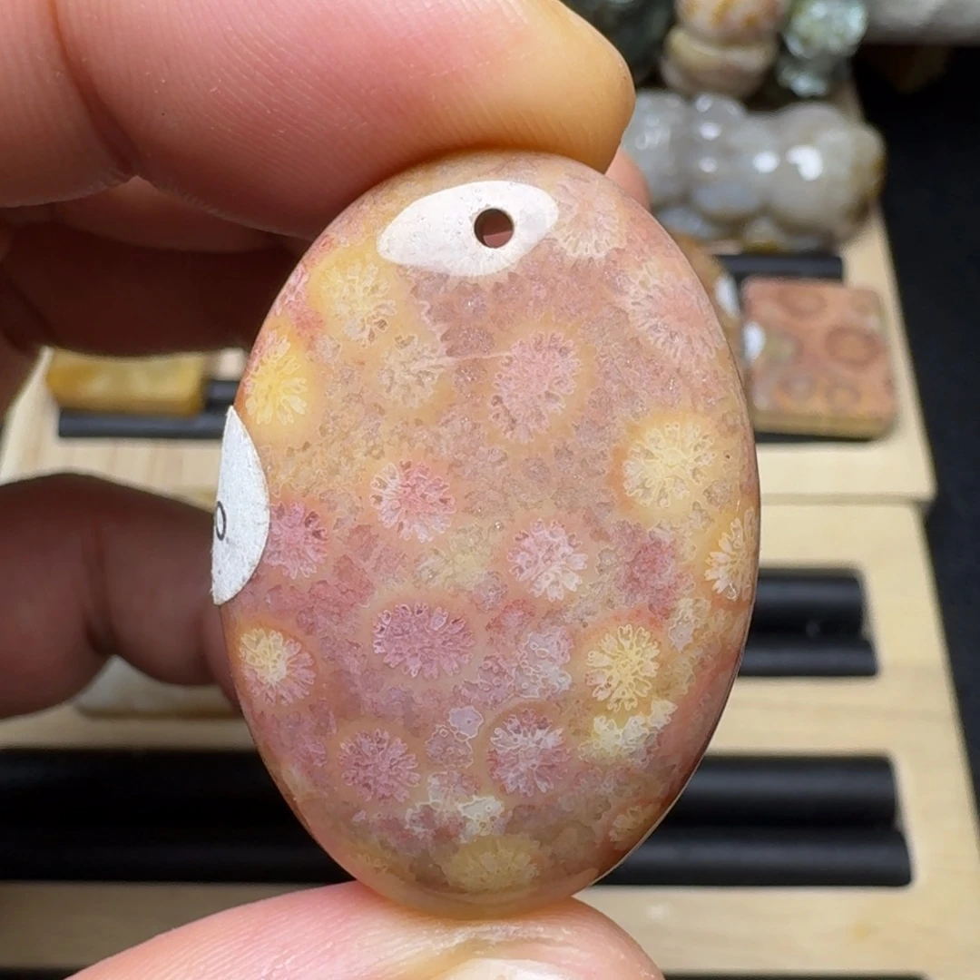 硅化玉未镶嵌纯天然色有机玉石保真色