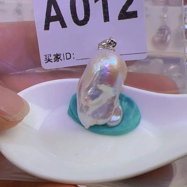 淡水珍珠颈饰合金