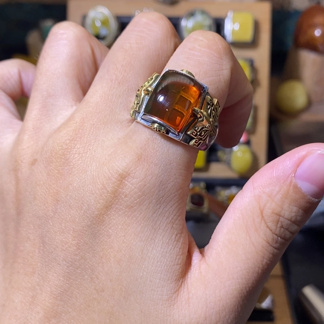 總***主血珀银S925镶嵌戒指