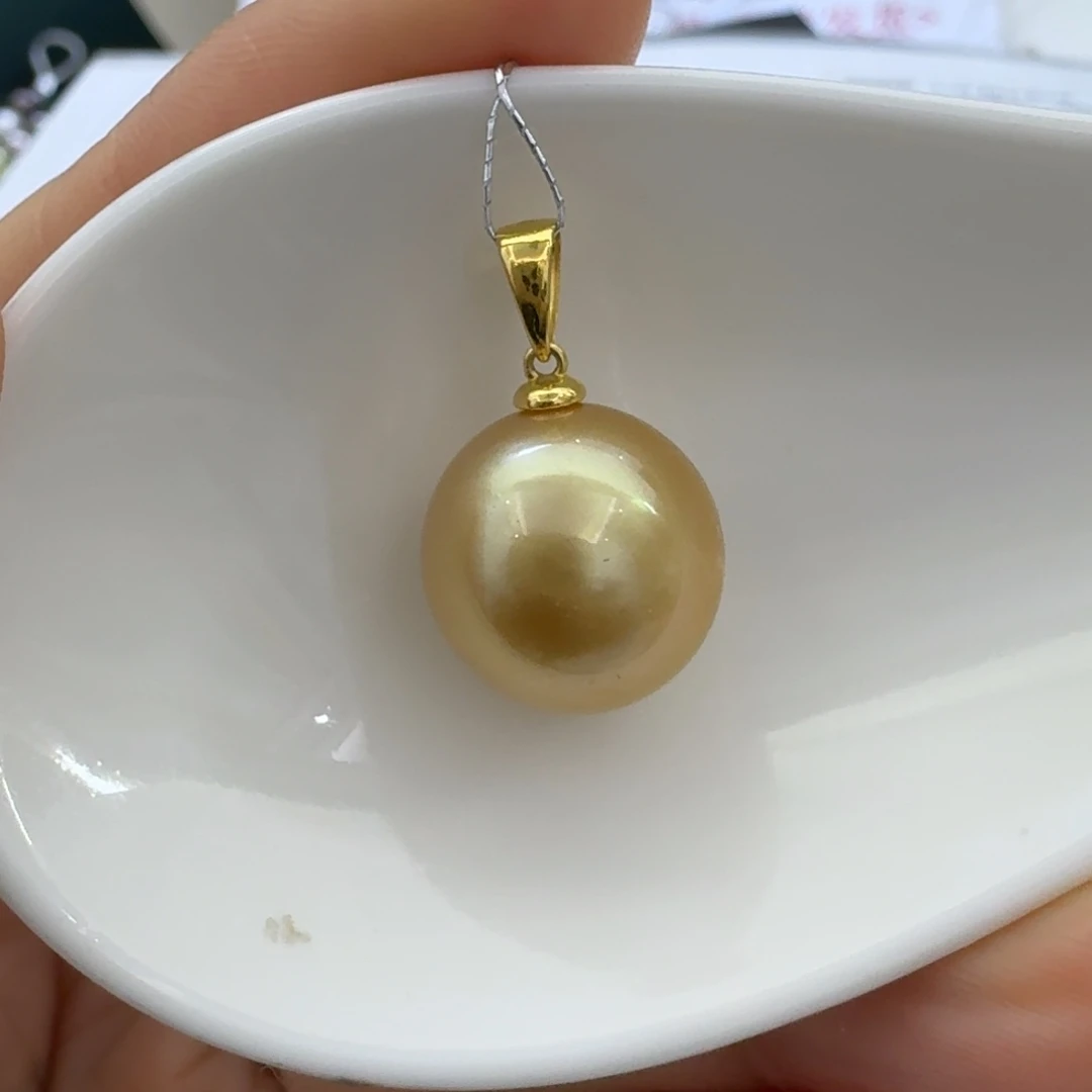 海水珍珠颈饰18K金镶嵌