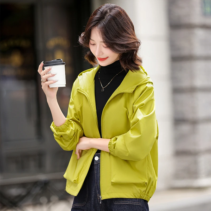 春秋外套女薄款韩版宽松小香风连帽冲锋衣外套防风防水休闲透气