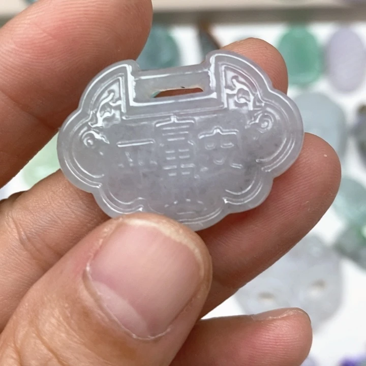 翡翠未镶嵌颈饰76号
