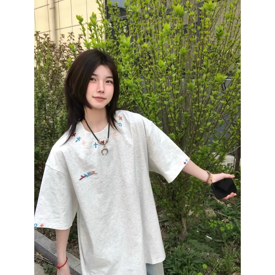 零落旧人 美式复古彩色字母刺绣短袖t恤女夏季小众高级感情侣上衣