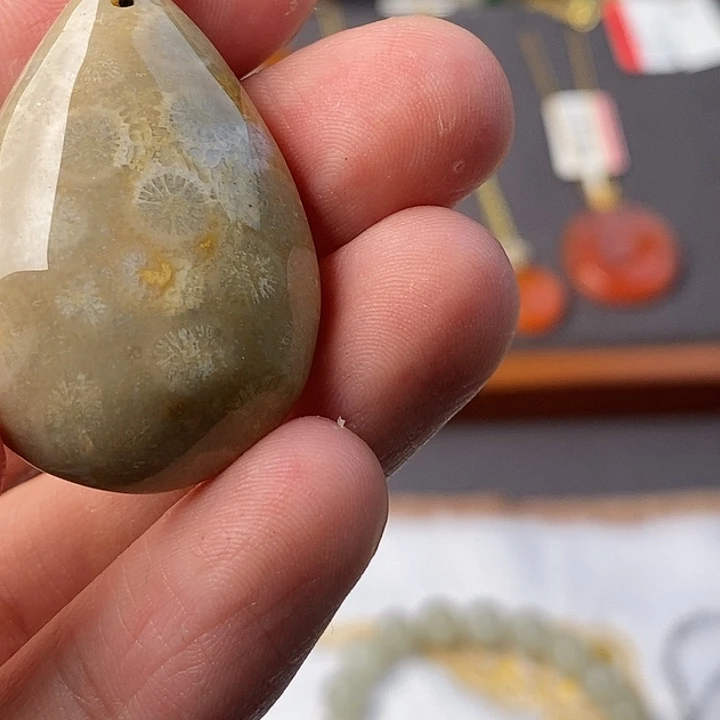 玛瑙/玉髓手镯合金