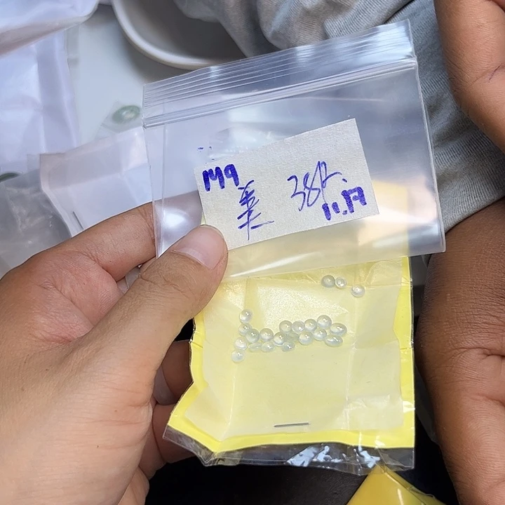 美***美定制翡翠未镶嵌不