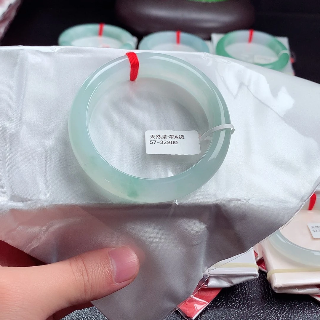 翡翠未镶嵌手镯缅甸翡翠天然手镯