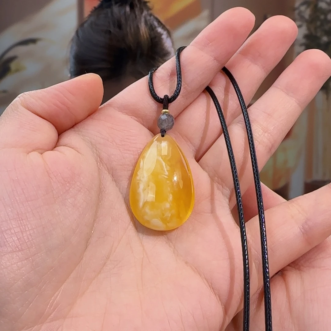 蜜蜡未镶嵌吊坠(赠链)