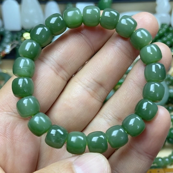 手串未镶嵌和田玉（碧玉）