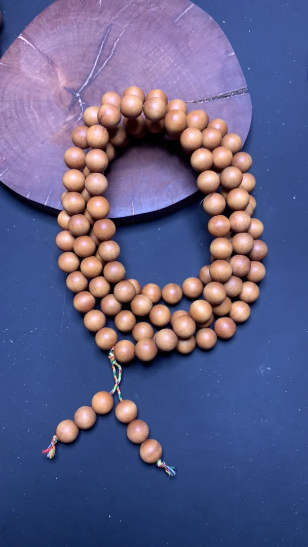 老山檀香0.8*108颗黄肉顺纹