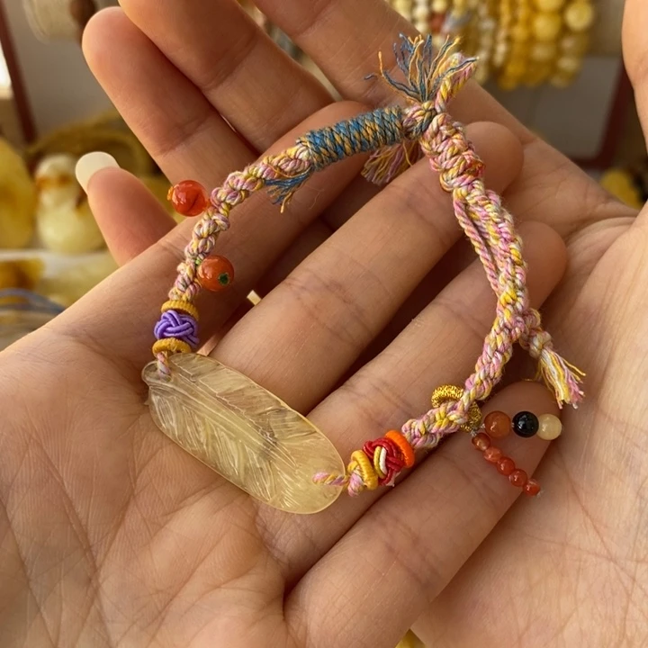 蜜蜡未镶嵌裸石微微杂