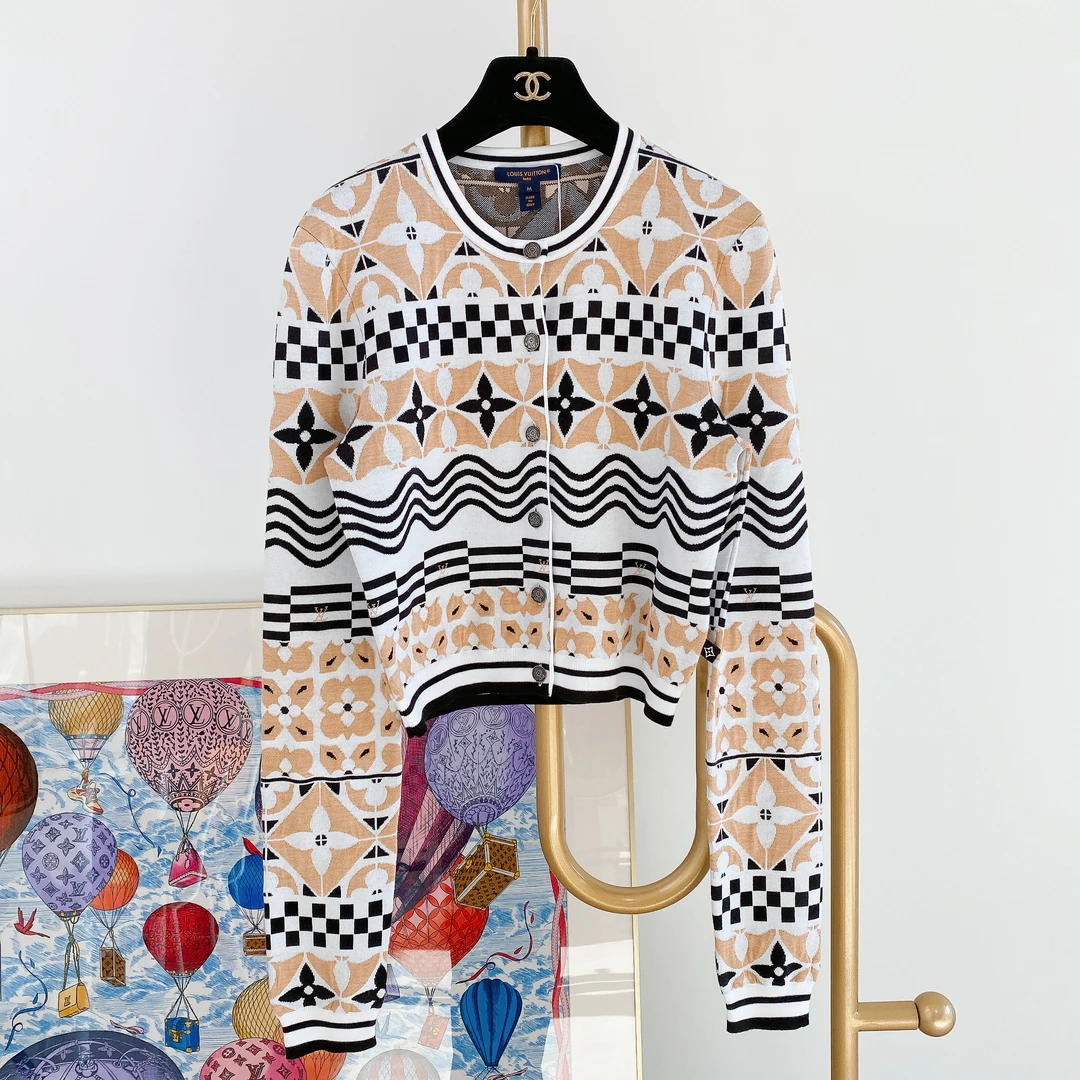 95新 LouisVuitton/路易威登 路易威登四叶草针织上衣