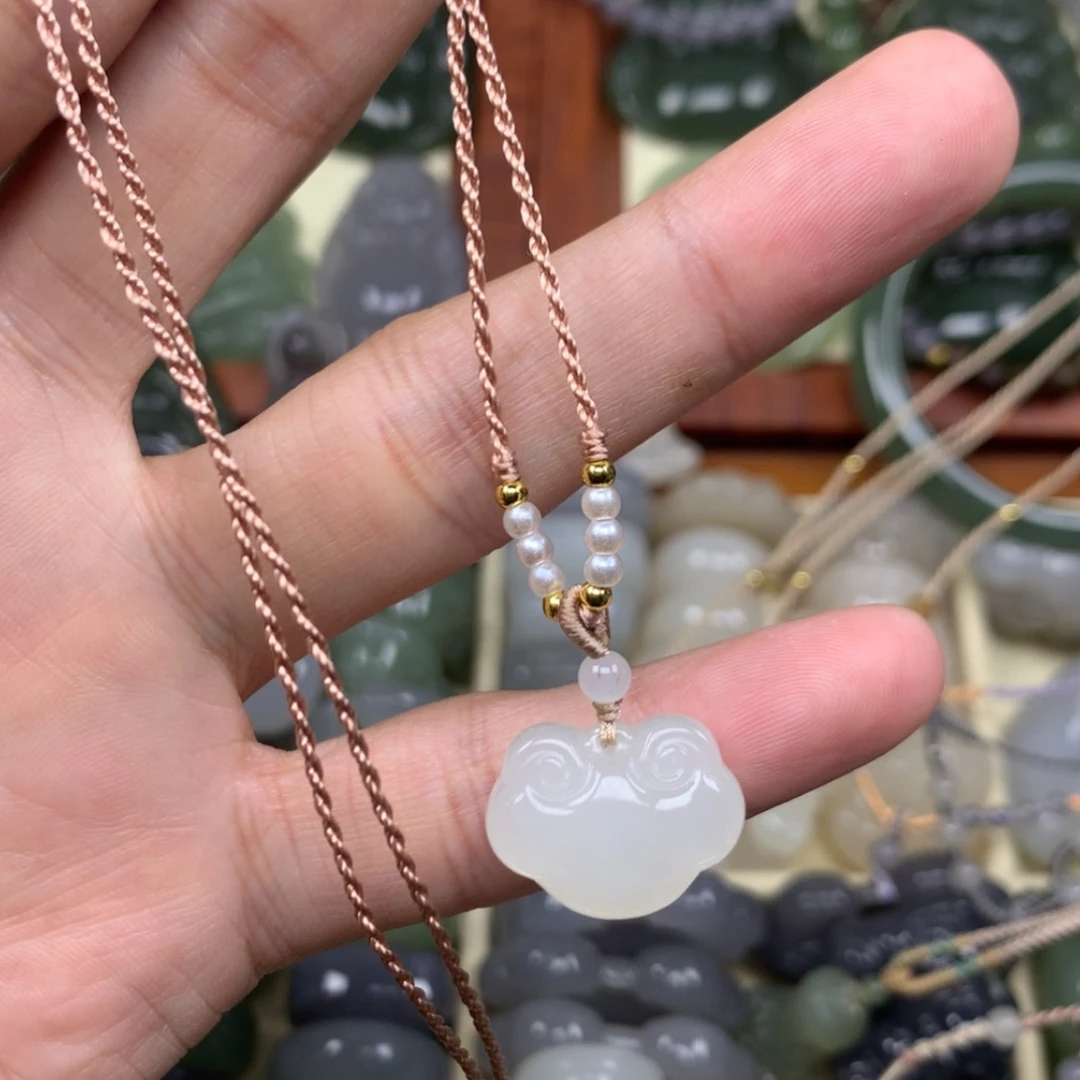 【闪购商品】颈饰未镶嵌和田玉