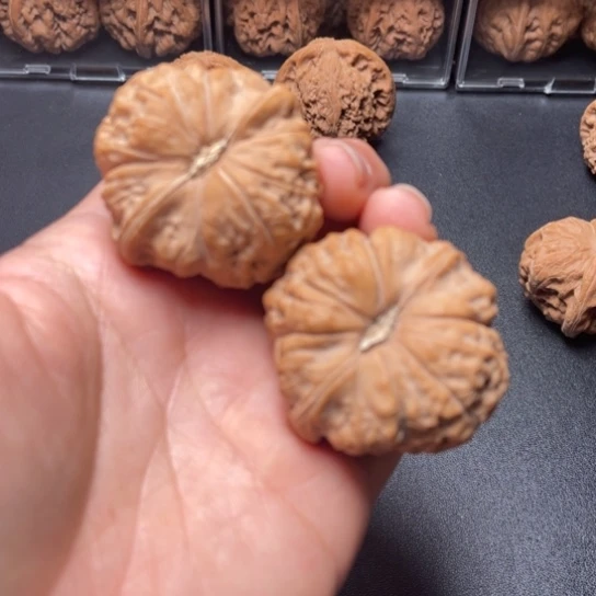 【闪购商品】把件文玩核桃拿***?南瓜……