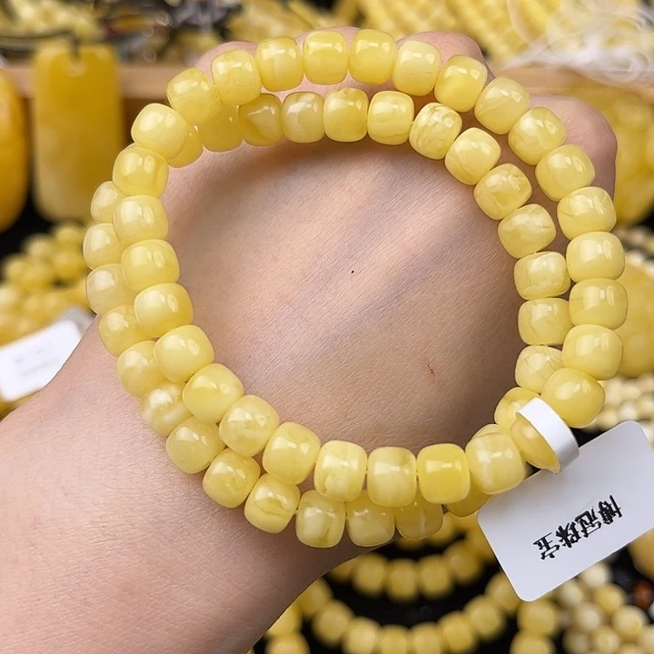 琥珀未镶嵌颈饰琥珀，多样性发其一
