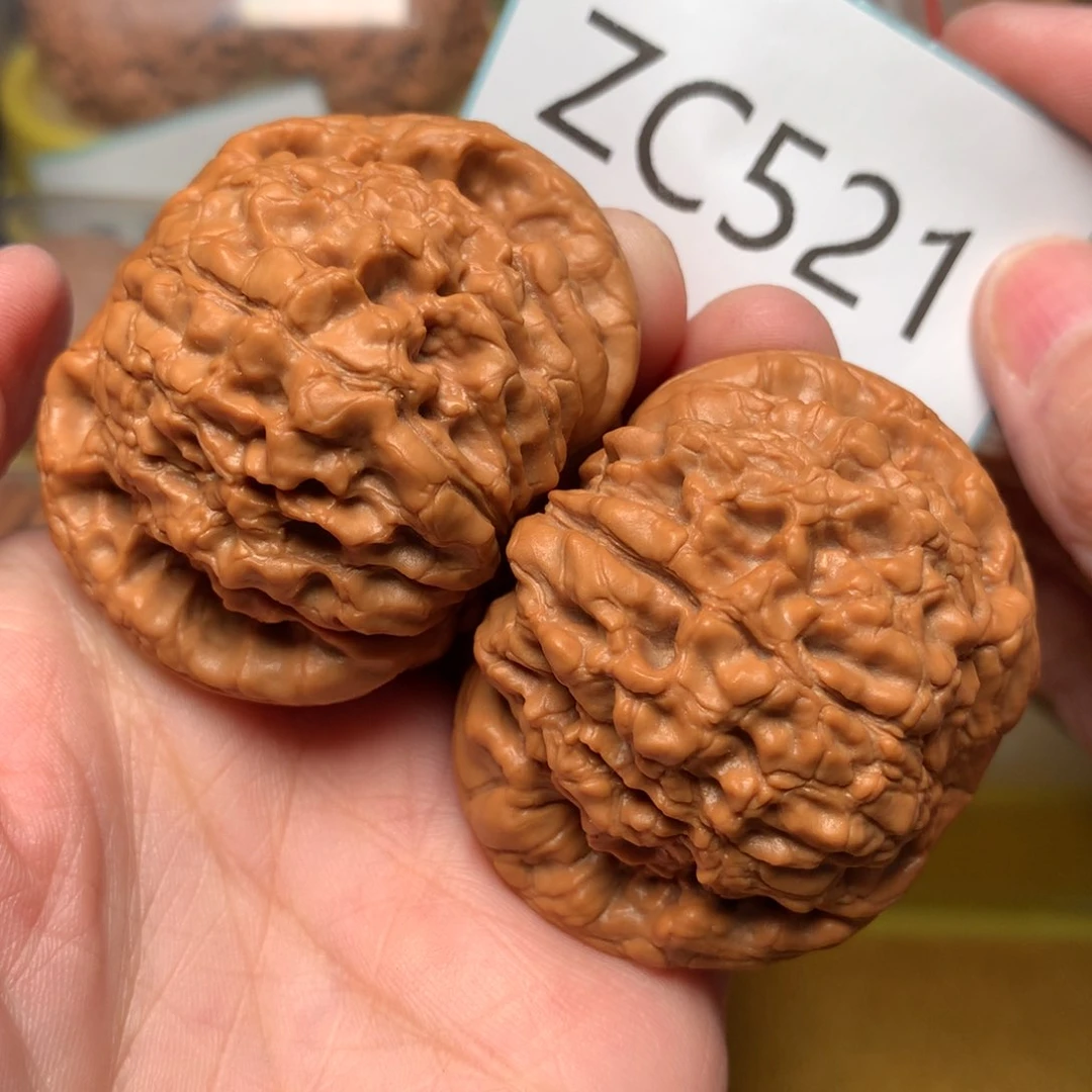 文玩核桃把件L*Z毕业肉球龙鼎51