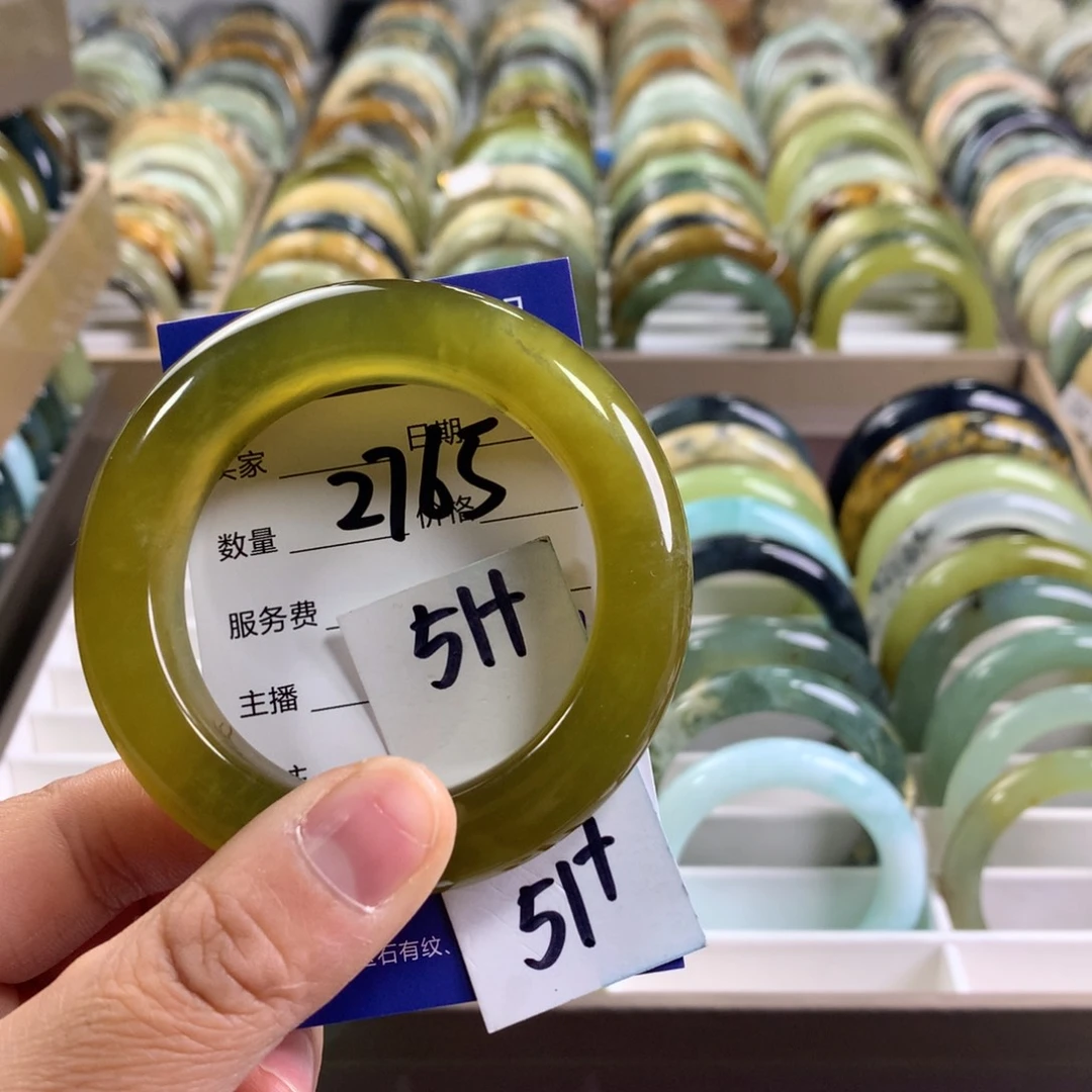 蛇纹石玉未镶嵌手镯w*w2765