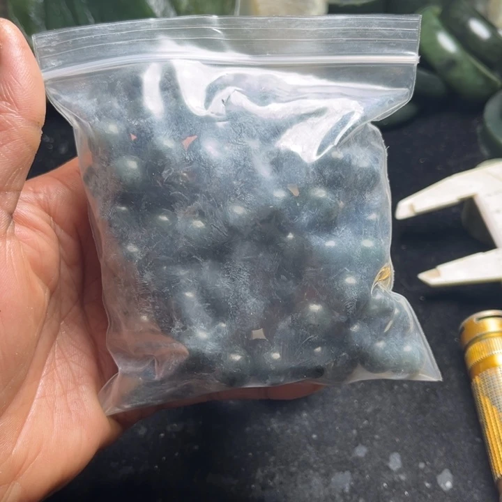 和田玉（糖玉）未镶嵌珠宝半成品