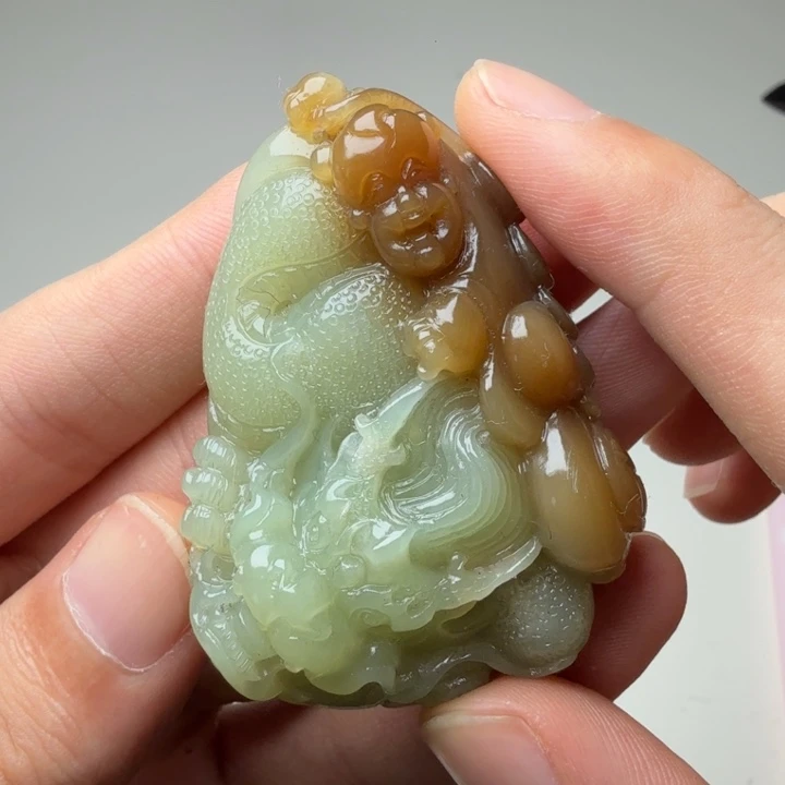 和田玉（糖玉）未镶嵌颈饰