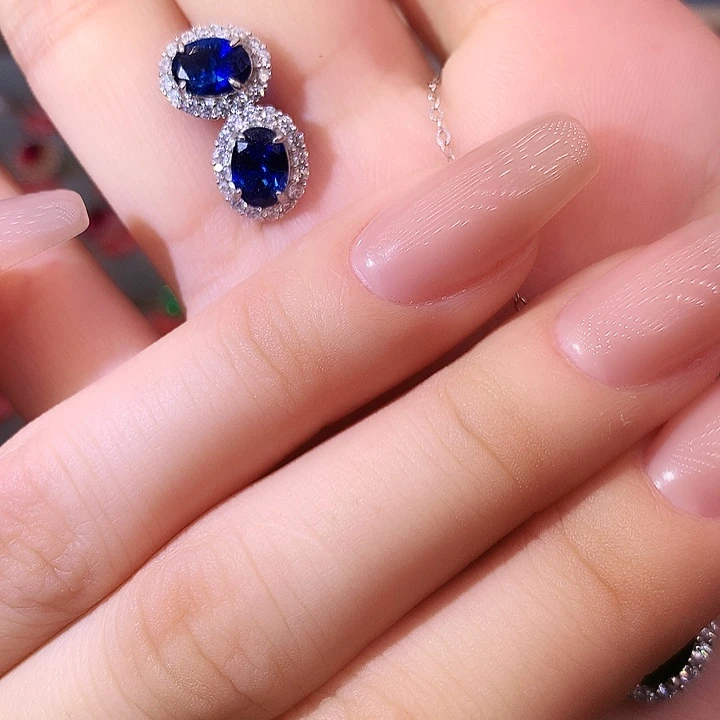 蓝宝石耳饰银S925镶嵌5.7