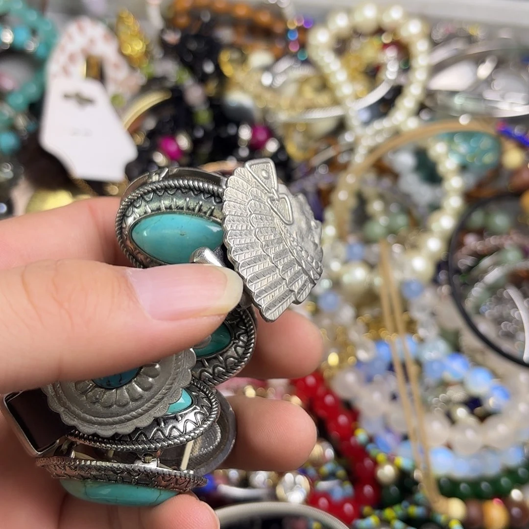 石英石铁合金两个手镯子