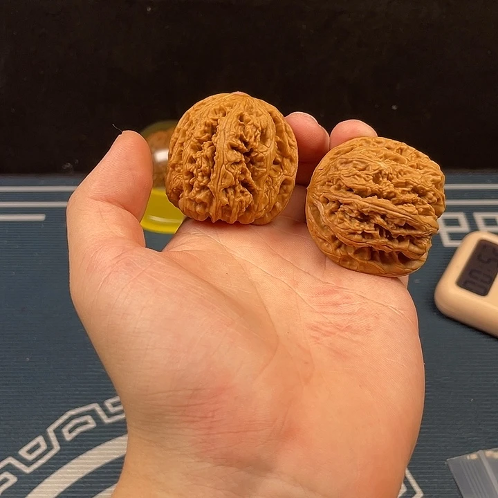 李***含吊坠文玩核桃哈哈哈哈哈哈哈哈哈哈