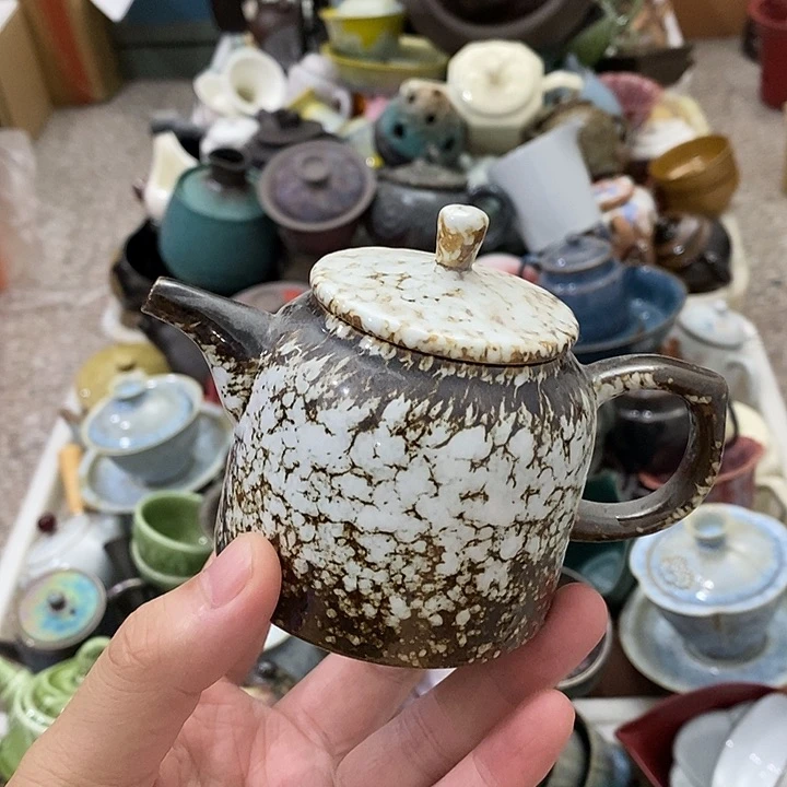 陶瓷艺术品及陶瓷壶壶
