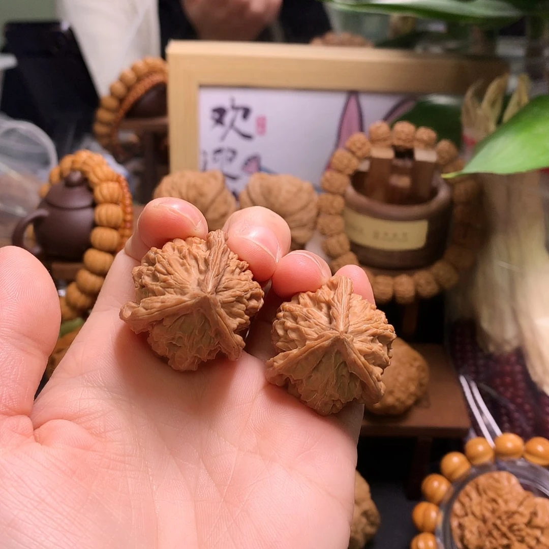 文玩核桃吊坠盘山奔