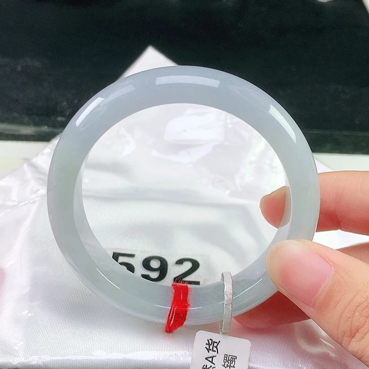 未镶嵌手镯翡翠翡翠手镯