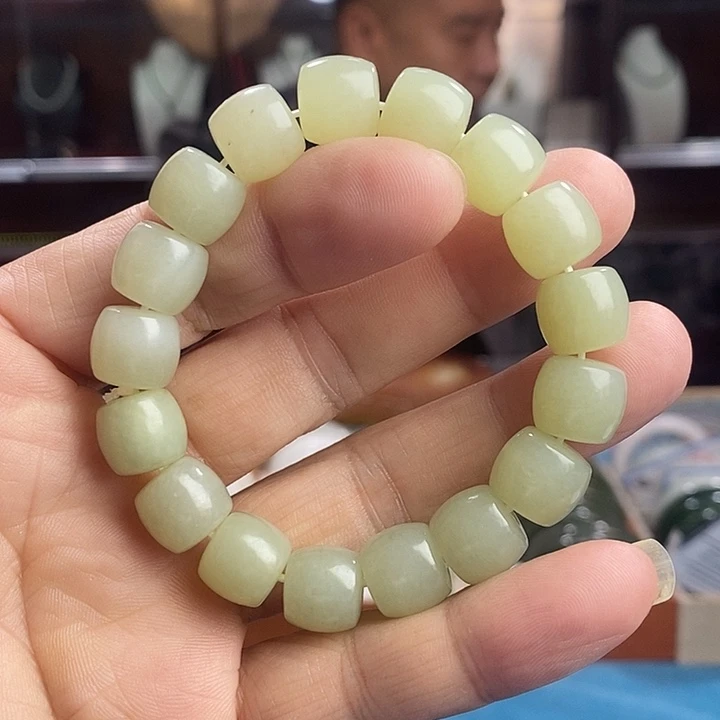 和田玉未镶嵌手串