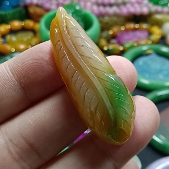 翡翠未镶嵌挂件翡翠